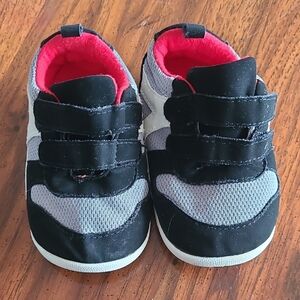 Black and Gray Low-Top Sneakers with Velcro (🛍 Bundle ANY 6/$36)